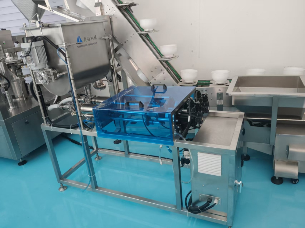 全自動(dòng)伺服醬料灌裝機(jī)的日常保養(yǎng)和維護(hù)